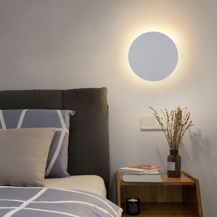 Minimalist Round Halo LED Wall Sconce – Black, White or Gold