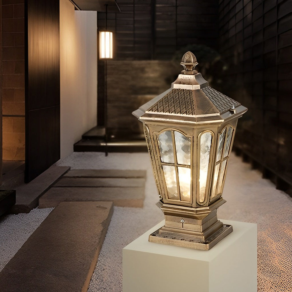 Classic Lantern Outdoor Post Light – Solar or Wired