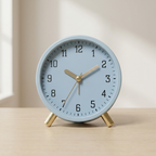 Silent analog desk clock