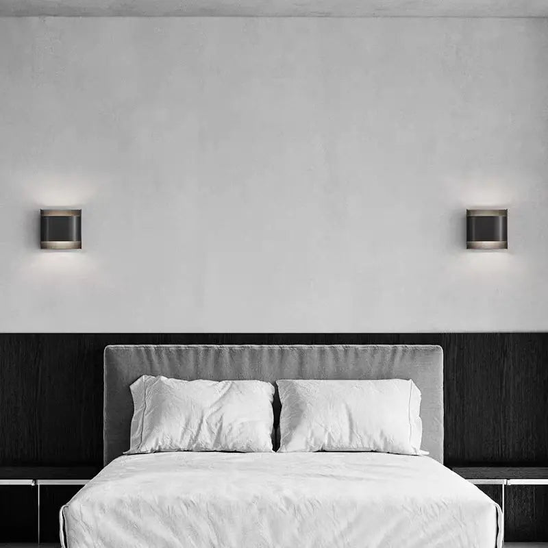 Up-Down LED Wall Lamp – Aluminum Cube, Black or Gold