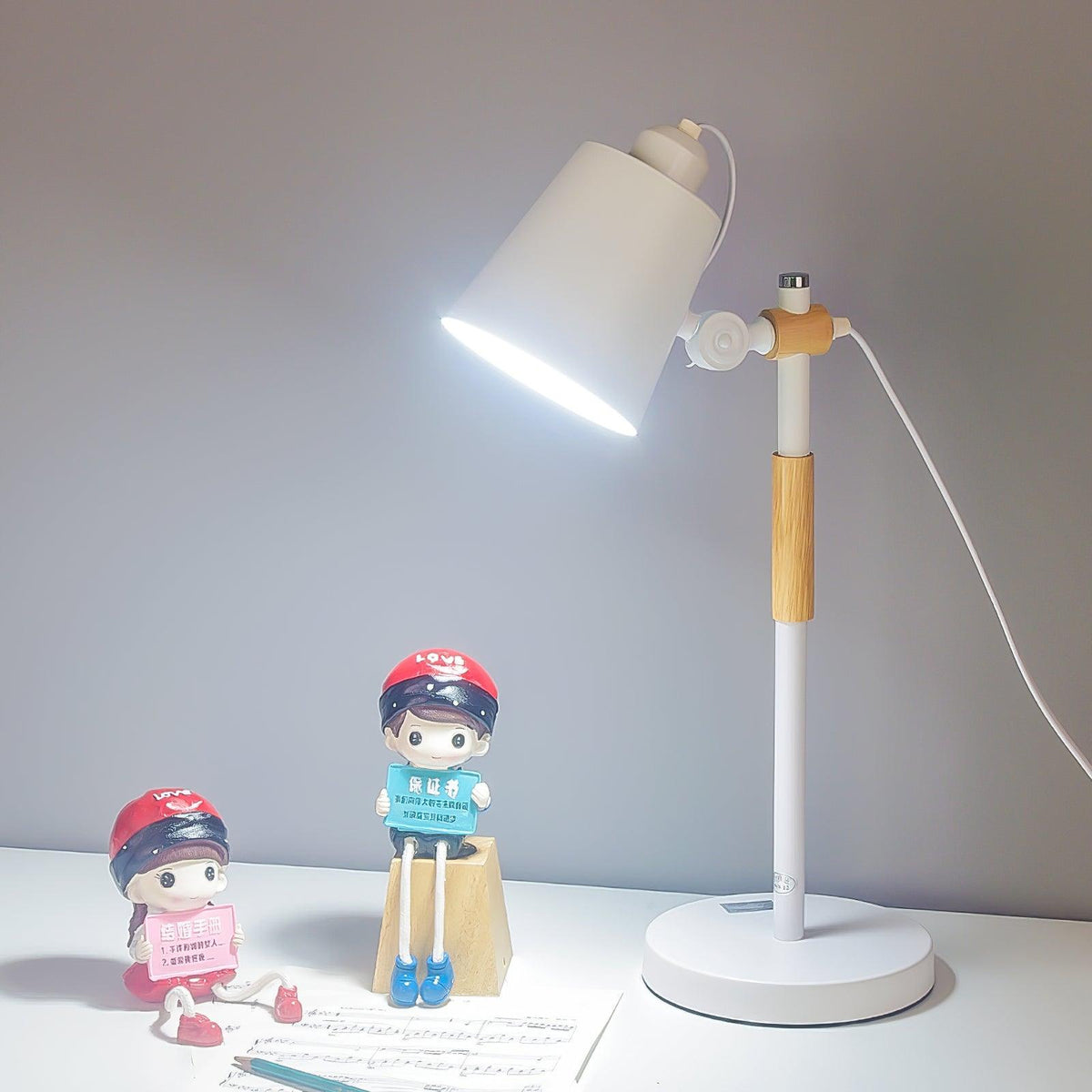 Modern LED Desk Lamp with Scandinavian Wood Accent – White