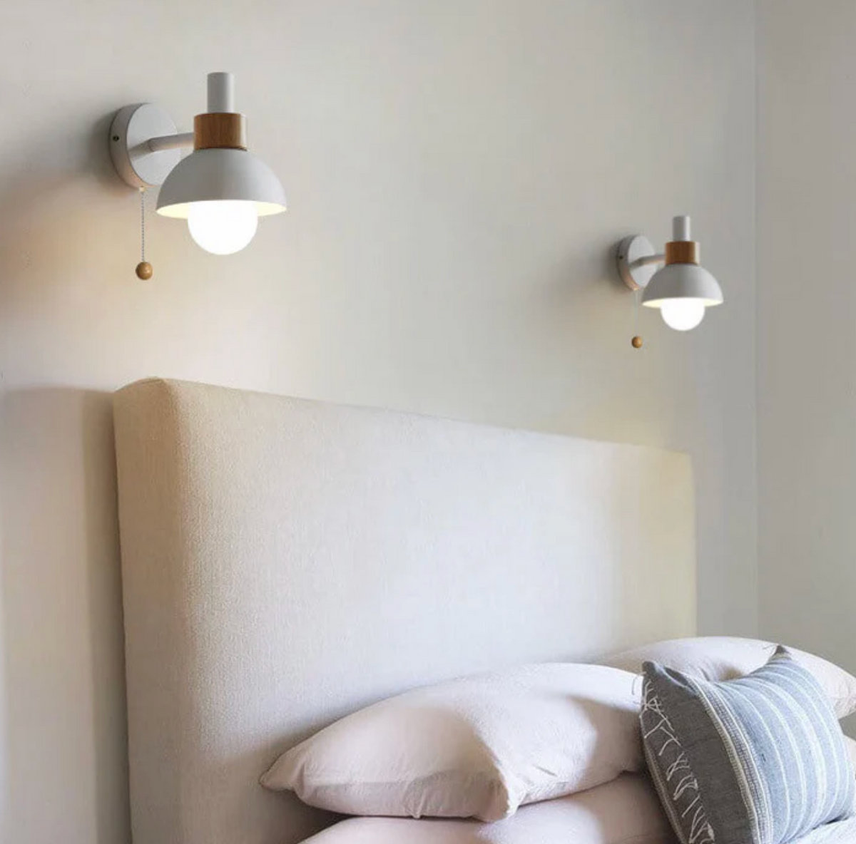 Pull-Chain Wall Sconce with Wooden Accent – 4 Colors