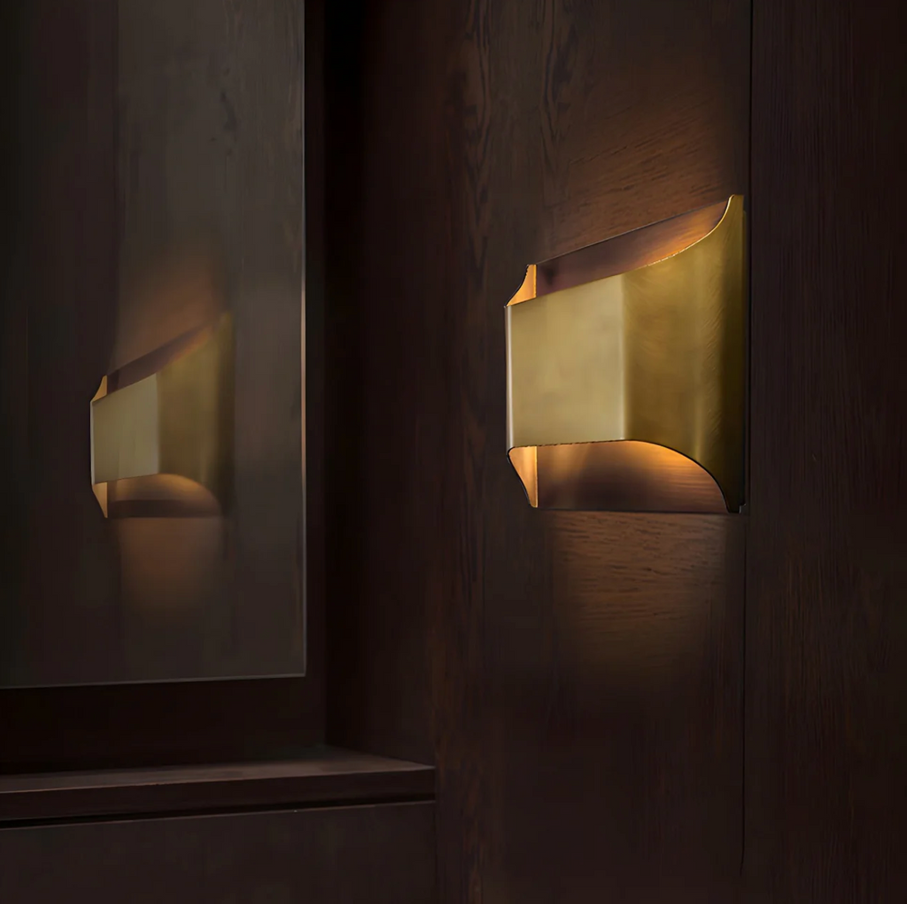 Up-Down LED Wall Lamp – Aluminum Cube, Black or Gold