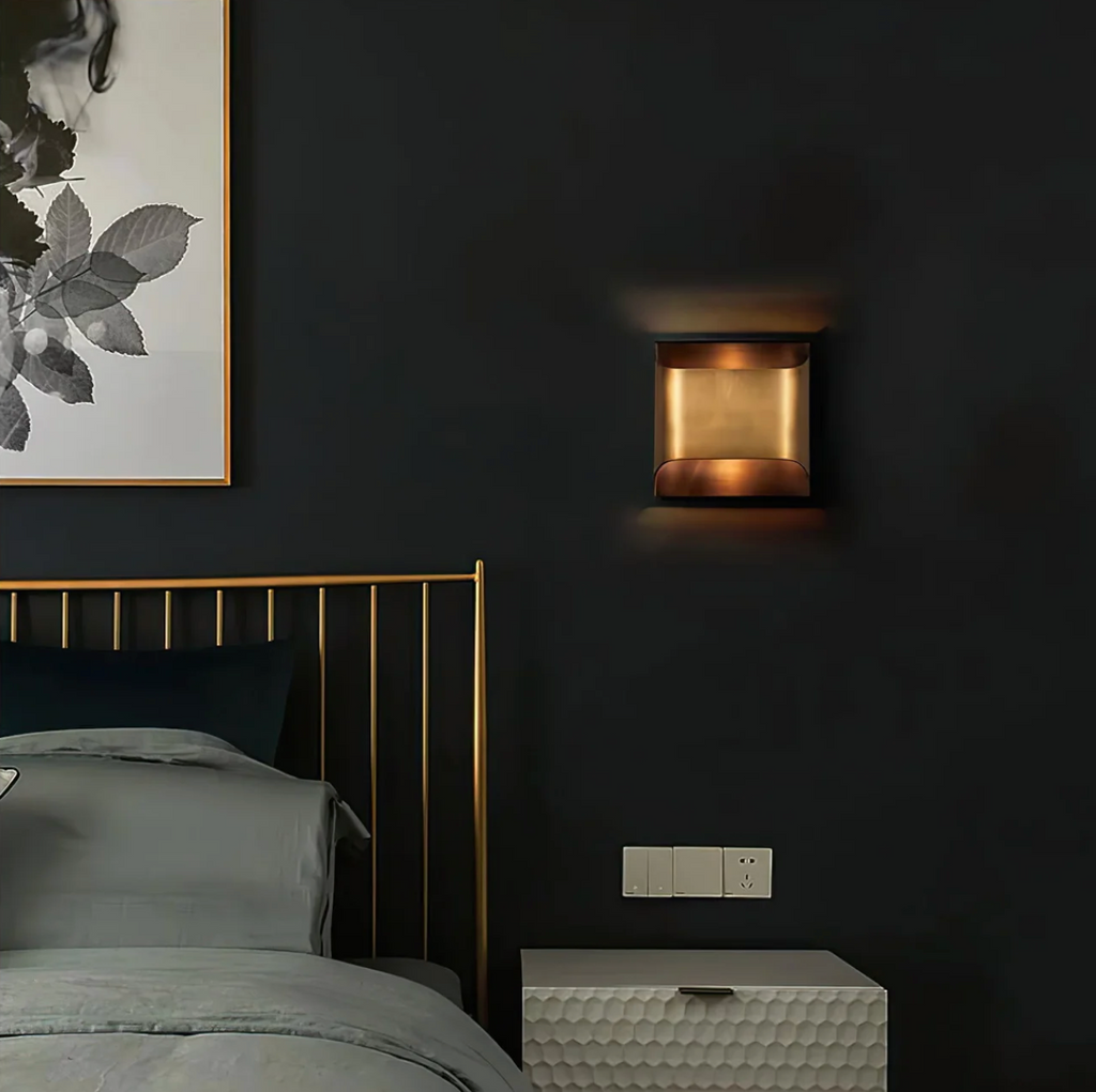 Up-Down LED Wall Lamp – Aluminum Cube, Black or Gold
