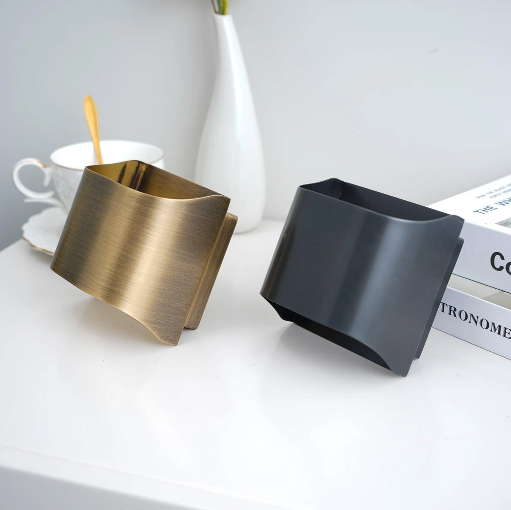 Up-Down LED Wall Lamp – Aluminum Cube, Black or Gold