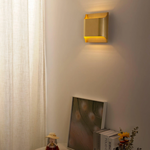 Up-down LED wall lamp aluminum cube
