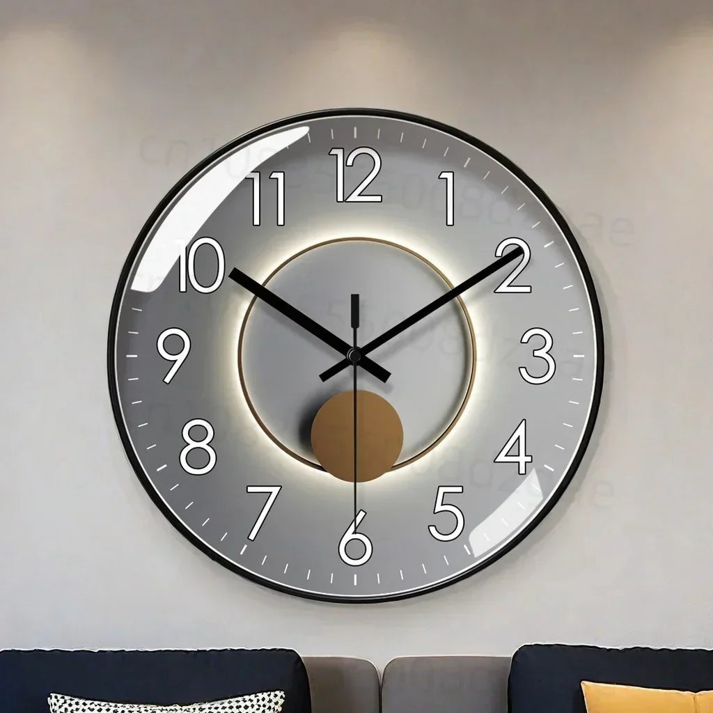 Modern round decorative wall clock