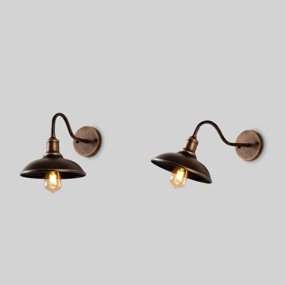 Industrial Gooseneck Outdoor Barn Light – Curved Arm Lantern