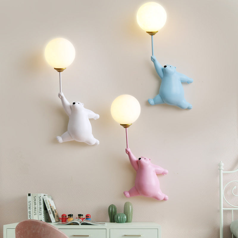 Bear balloon wall lamp