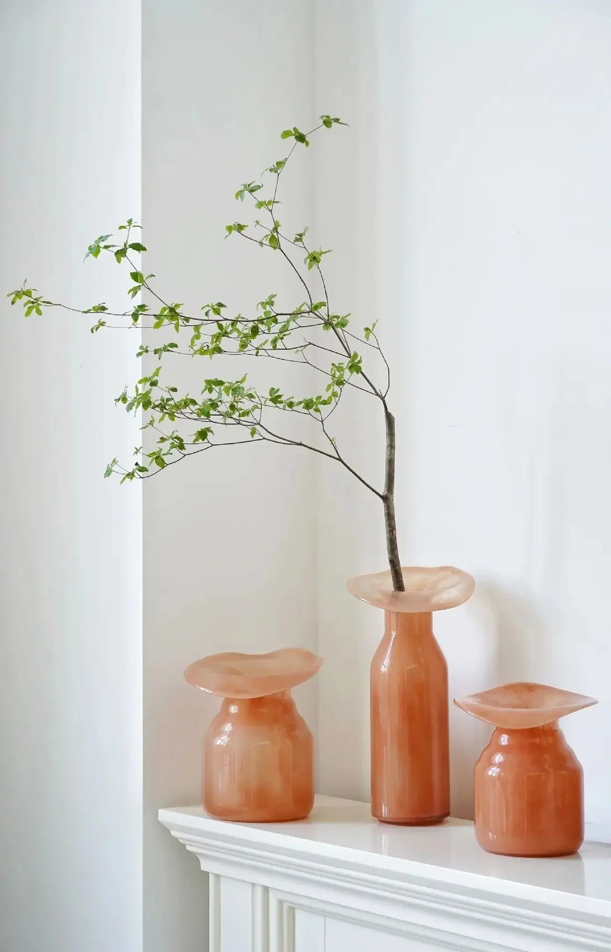 Hand-Formed Peach Glass Vase – Sculptural Decorative Vase
