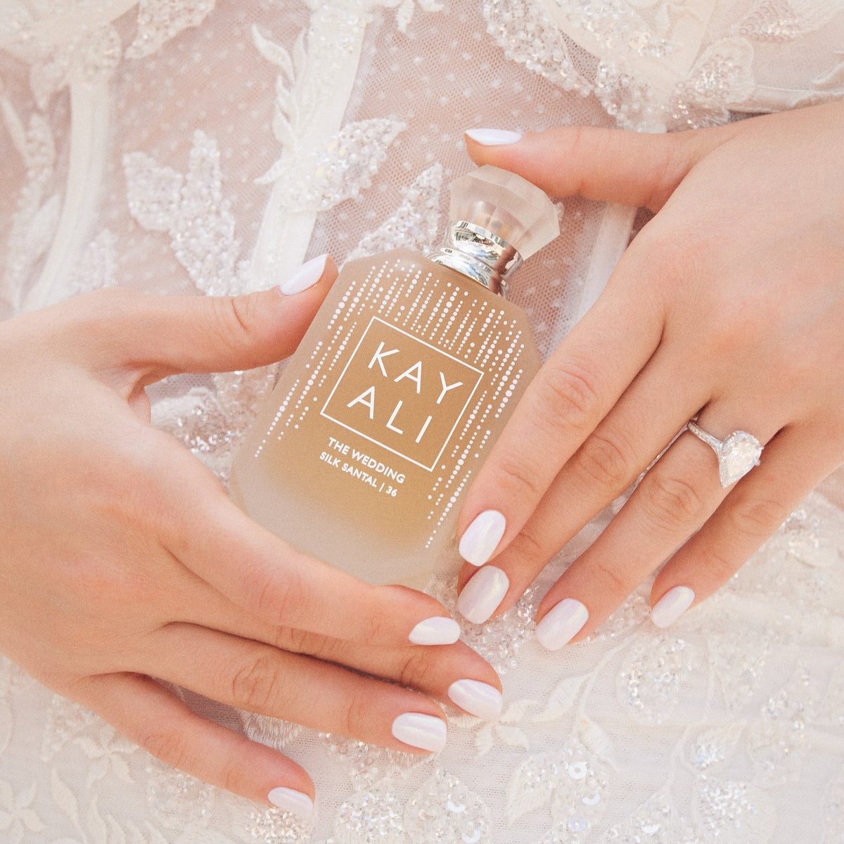 KAYALI The Wedding Silk Santal | 36 - view 9 | BROKLEN