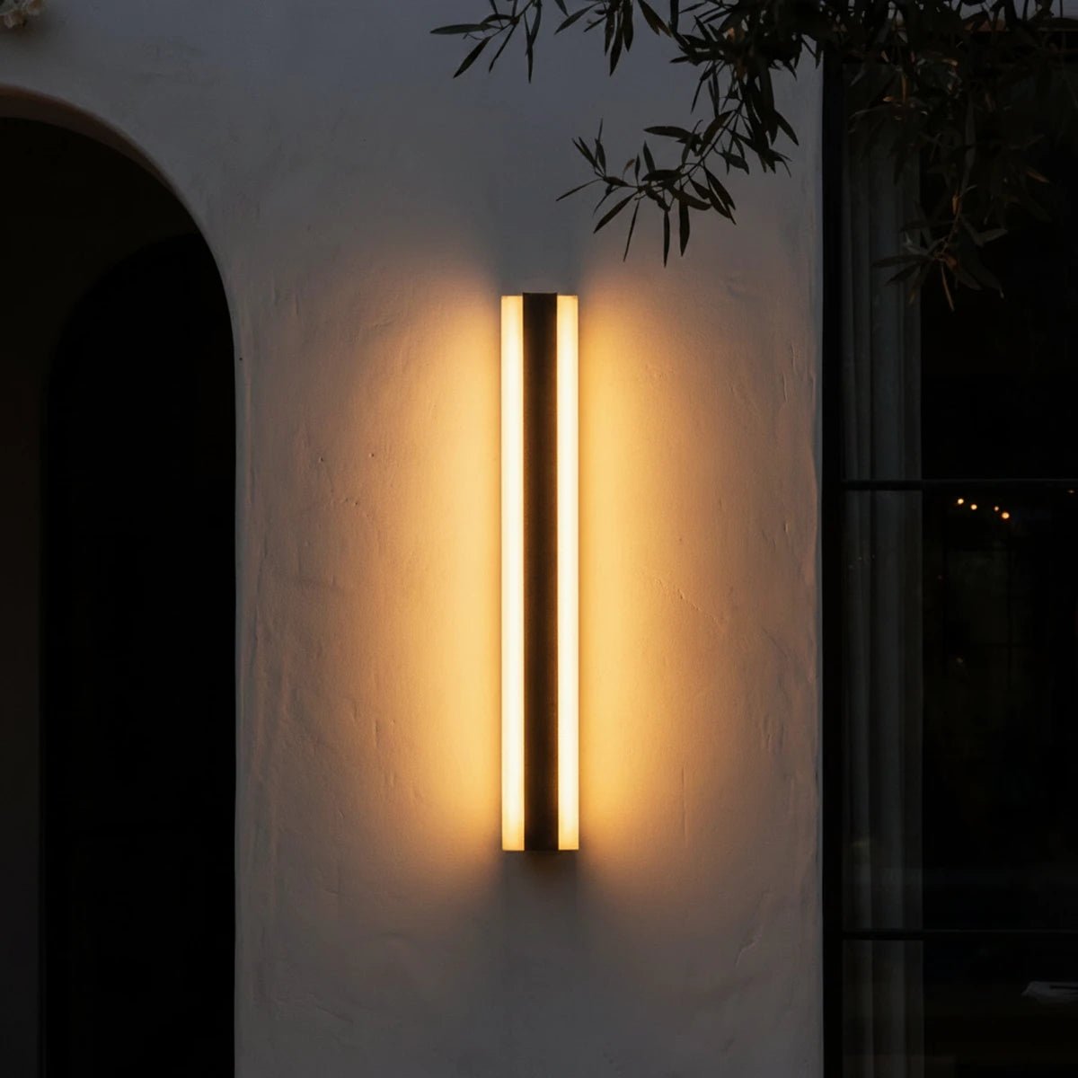 Linear LED Outdoor Wall Light with Remote – 16" to 95"