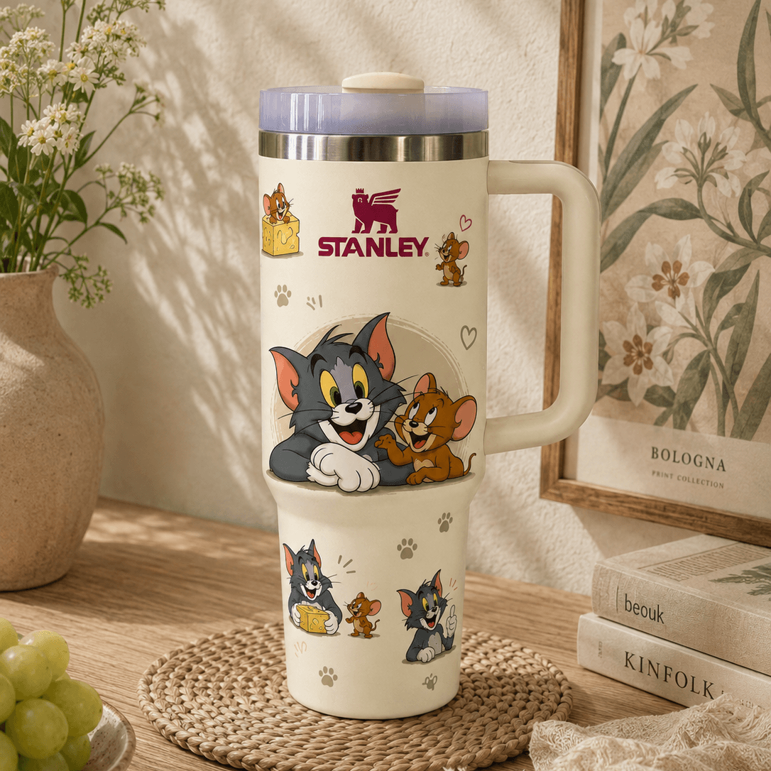 Stanley Classic Cat & Mouse Moments Cream Insulated Tumbler | BROKLEN