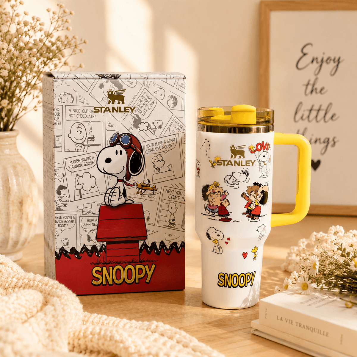 Stanley Snoopy Aviator Tumbler - view 2 | BROKLEN