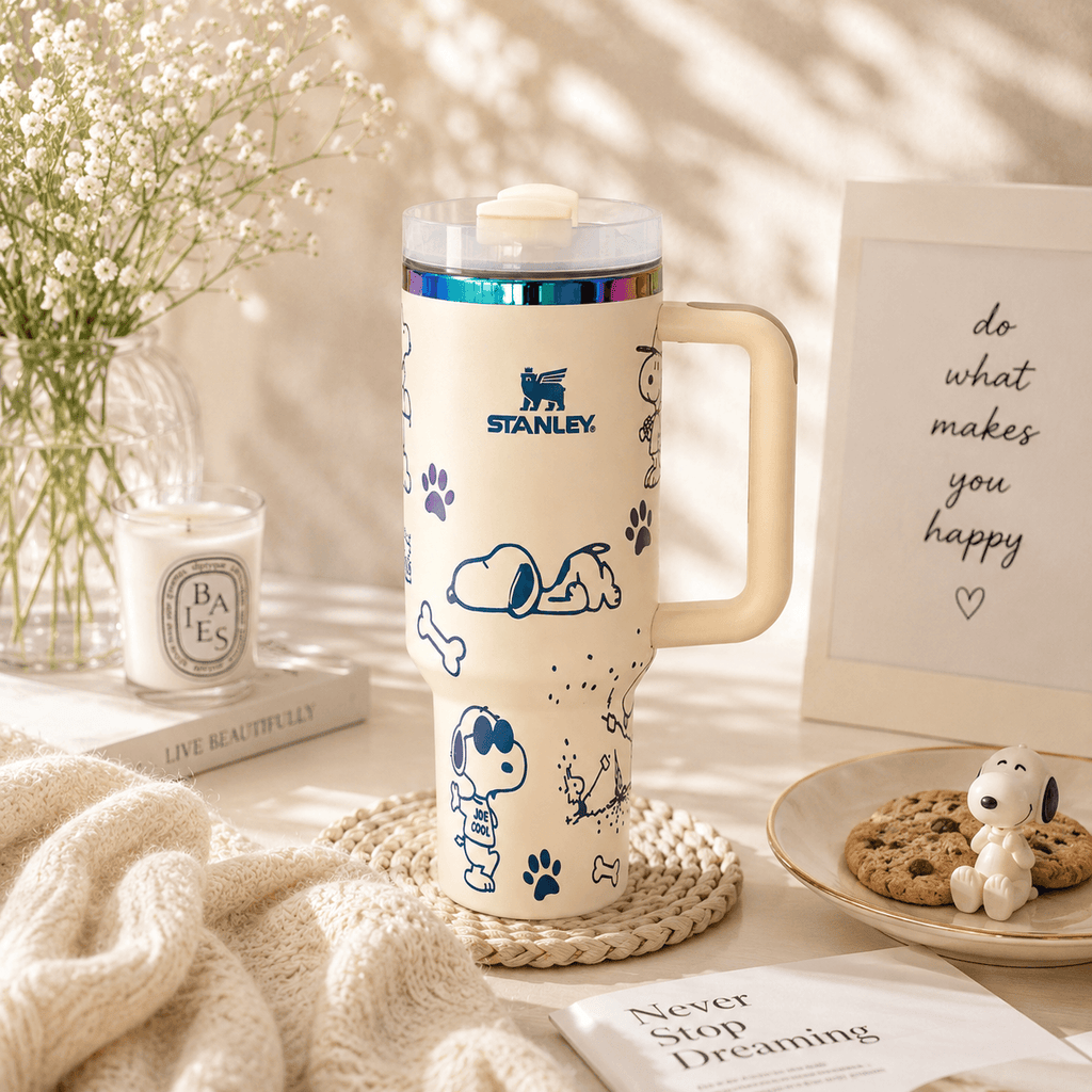 Stanley Snoopy Line Art Insulated Tumbler - view 3 | BROKLEN