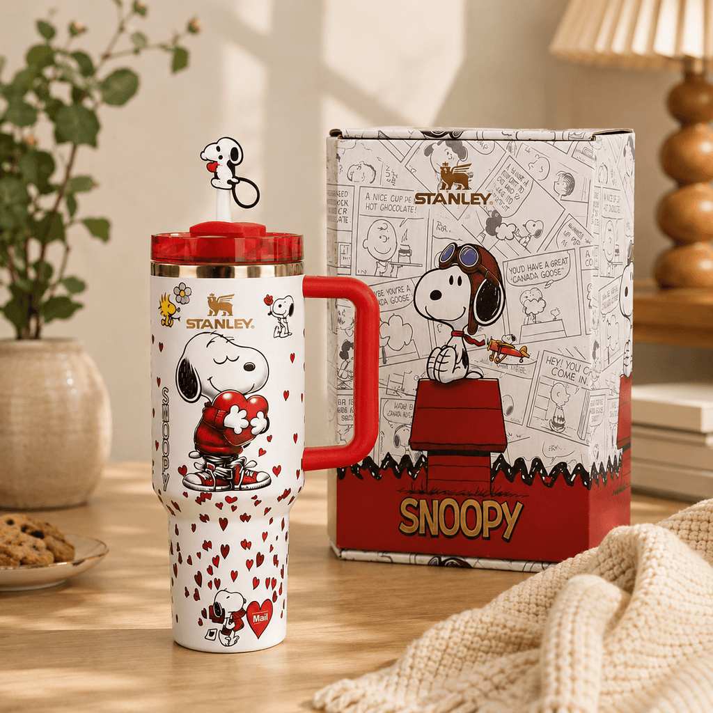 Stanley Snoopy Love Hearts Tumbler - view 2 | BROKLEN