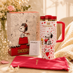 Stanley Snoopy Love Hearts Tumbler - view 3 | BROKLEN