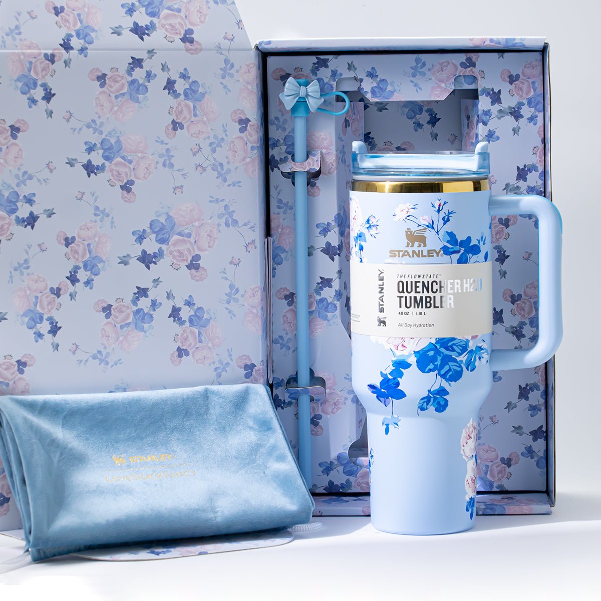 Stanley x LoveShackFancy Floral Tumbler 40oz - view 4 | BROKLEN