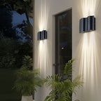 Modern Wave LED Outdoor Wall Light – Black
